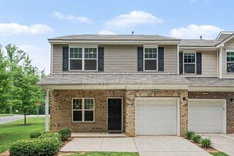 Building Photo - 10420 Benfield Rd