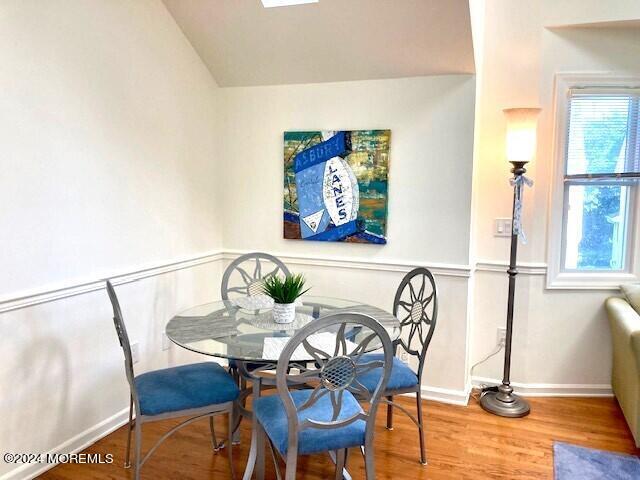 Foto del edificio - 107 Brinley Ave