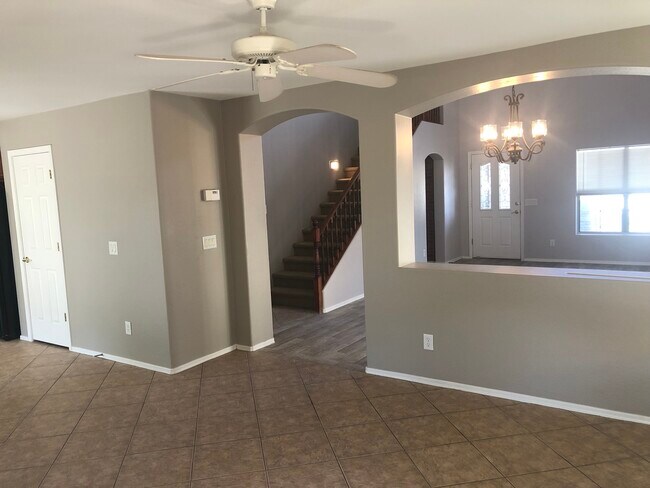 Building Photo - 3229 E Joseph Way