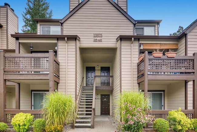 Building Photo - Stratford Apartments