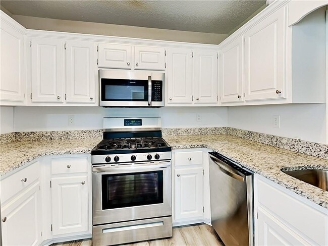 Foto del edificio - 220 Ashland Manor Dr