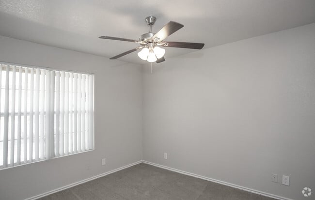 2Bd/2Bath - ReNew Hyde Park