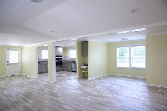 Building Photo - 1663 Daves Creek Dr