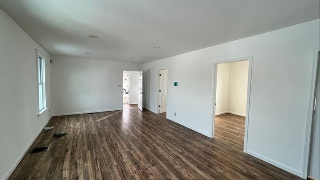 Building Photo - 6207 Danville Ave