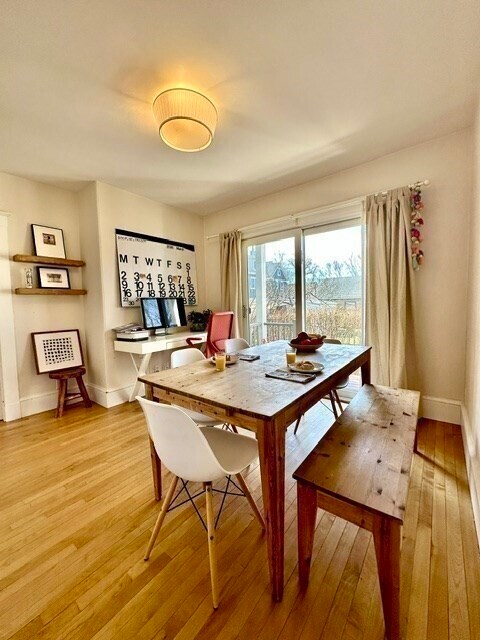 Foto del edificio - 126 Westland Ave