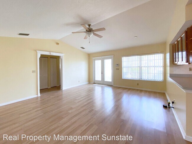 Foto del edificio - 1721 Essex Ln