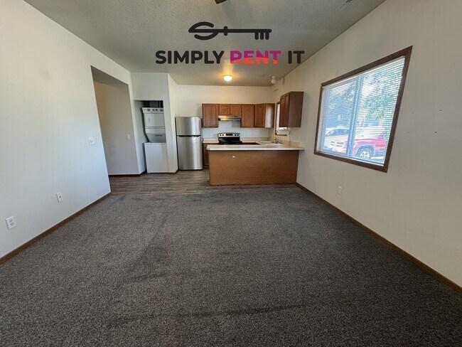 Foto del edificio - 3 Bedroom 2 Bathroom with Internet!