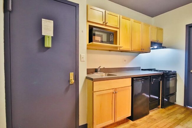 Foto del edificio - 34 E 7th St