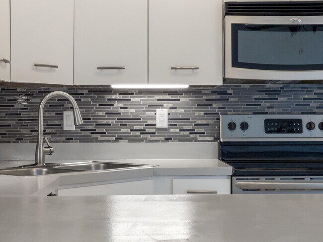 Foto del edificio - 9730 Boca Gardens Pkwy