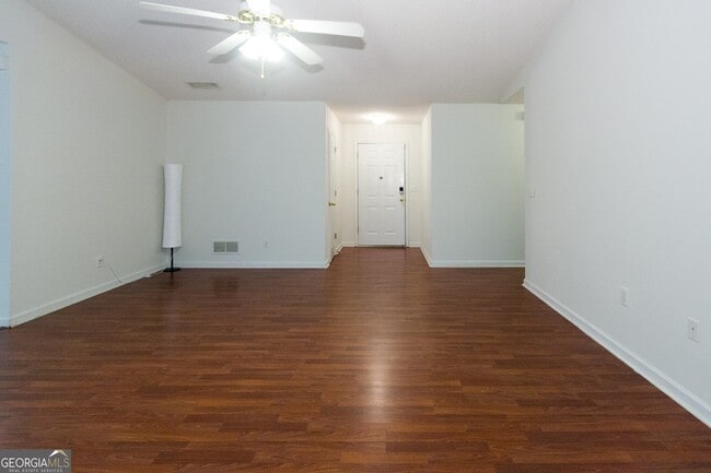 Photo - 2804 James Henry Dr House