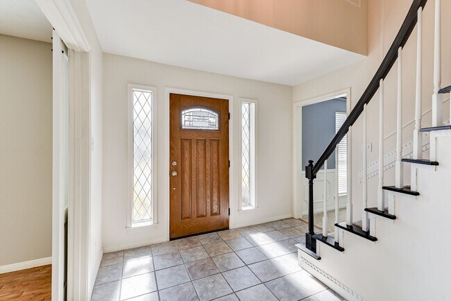 Building Photo - 4 bed home in the Clear Lake Area