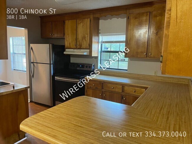 Building Photo - Rent to Own on Large Corner Lot!