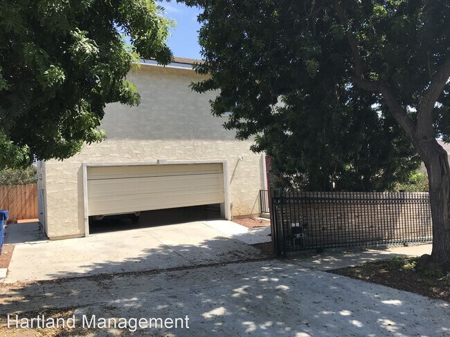 Building Photo - 2 br, 1.5 bath House - 3508 Marguerite St