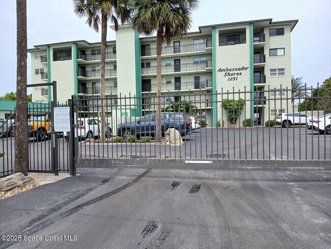 Foto del edificio - 1251 S Atlantic Ave