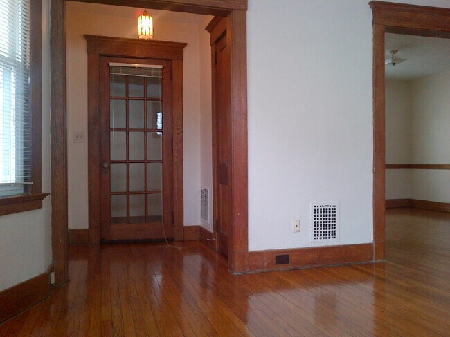 Building Photo - 34 Westwood Rd