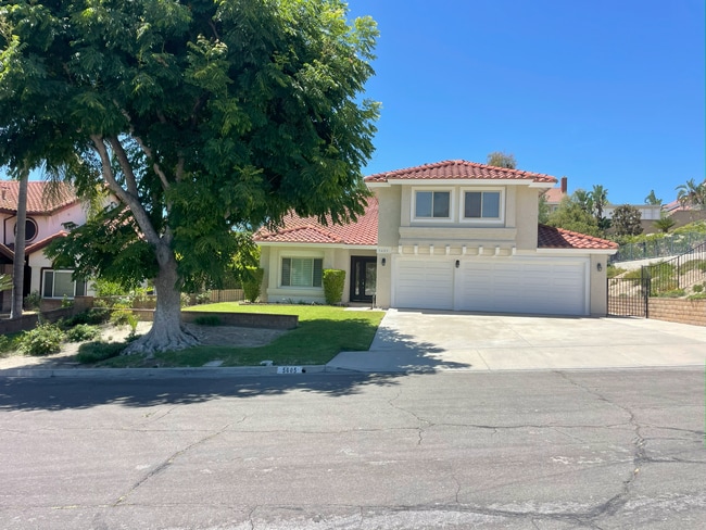 Building Photo - 5605 Vista Cantora