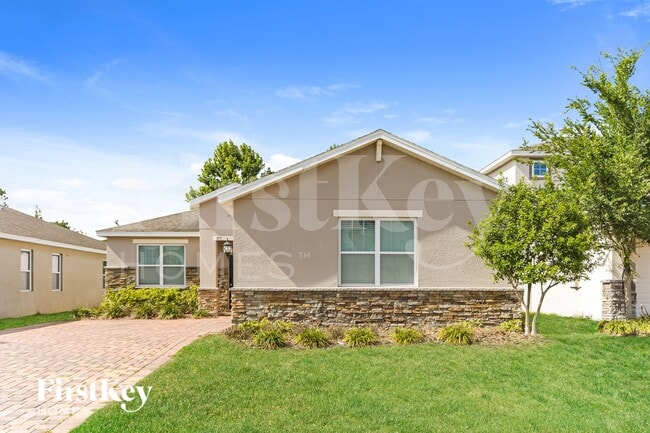 Building Photo - 853 Panical Dr