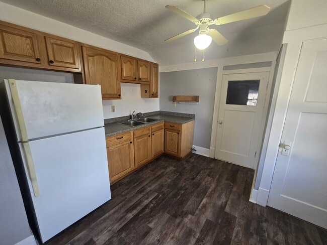 Building Photo - 1001 1/2 Randolph St