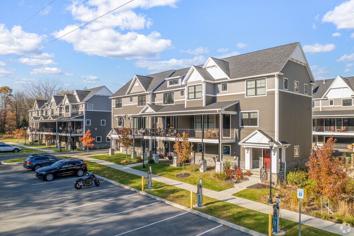 Foto principal - Excelsior Park Townhomes