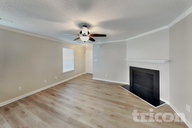Building Photo - 12209 Stewarts Crossing Dr