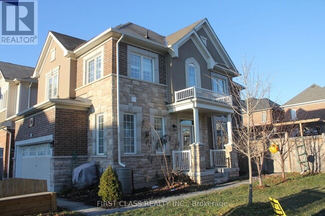 Building Photo - 657 Langholm St