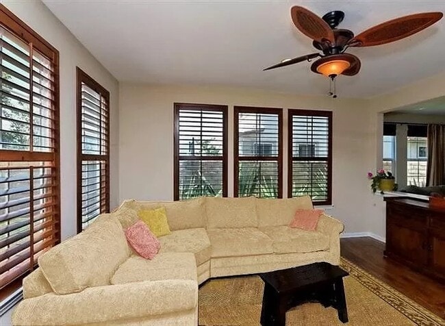 Foto del edificio - 3624 Young Wolf Dr