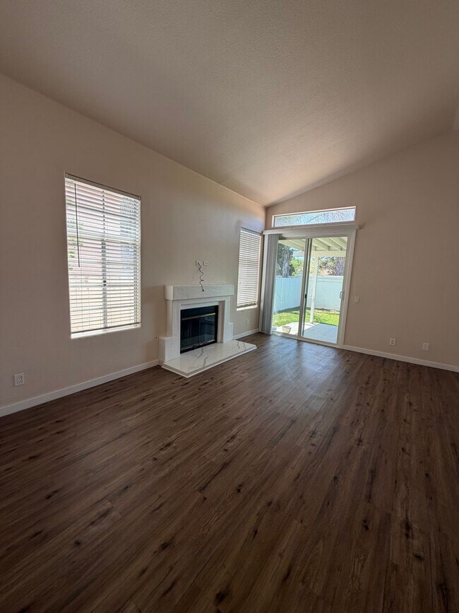 Building Photo - BEAUTIFULLY UPDATED RANCHO SAN DIEGO 3 BEDROOM HOME
