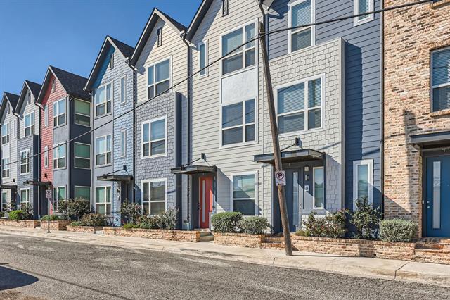 Foto principal - 301 E Lamar St