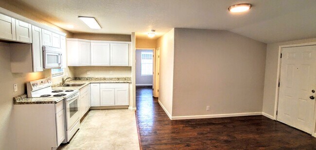 Building Photo - 235 Mc Dougal Ave