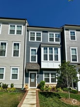 Building Photo - 1636 Bay Cedar Dr
