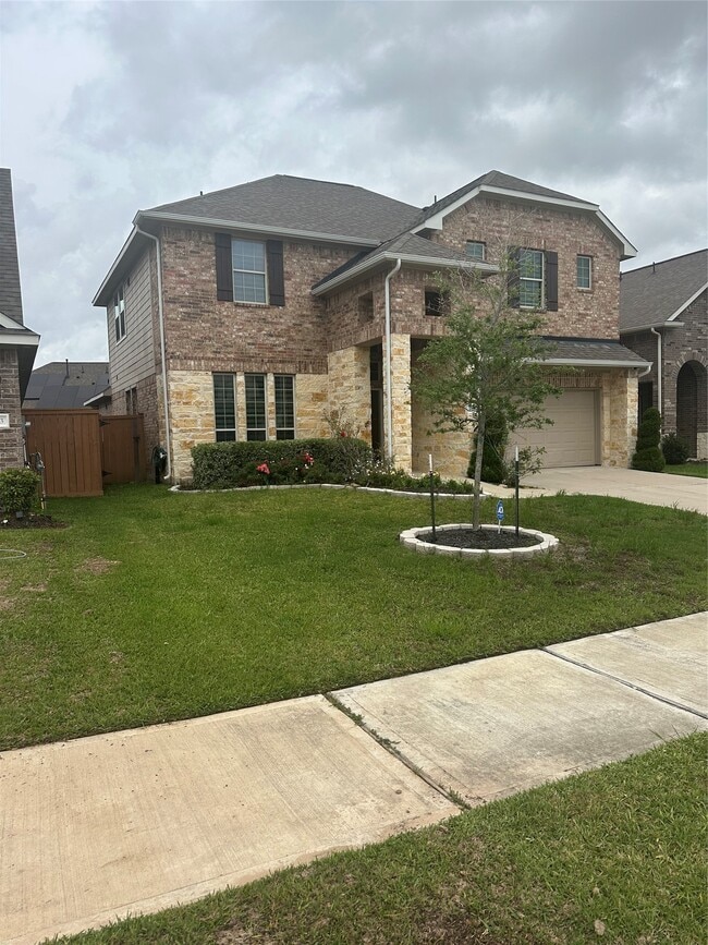 Building Photo - 1617 Darwin Cedar Dr