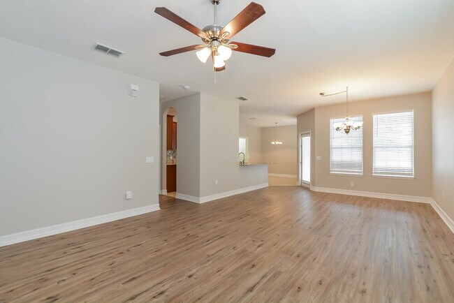 Foto del edificio - 3303 Primrose Willow Dr