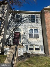 Building Photo - 7 Drumcastle Ct