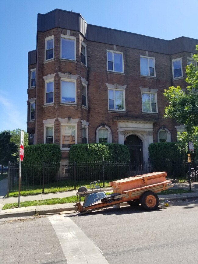 Foto del edificio - 901 W Dakin St