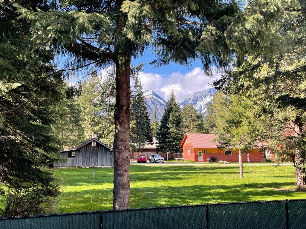 Primary Photo - 9485 E Leavenworth Rd