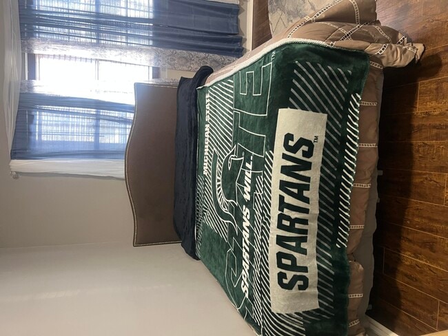 Building Photo - 1930 W Williams Cir