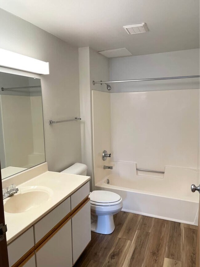 Foto del edificio - 2885 Glen Creek Pl