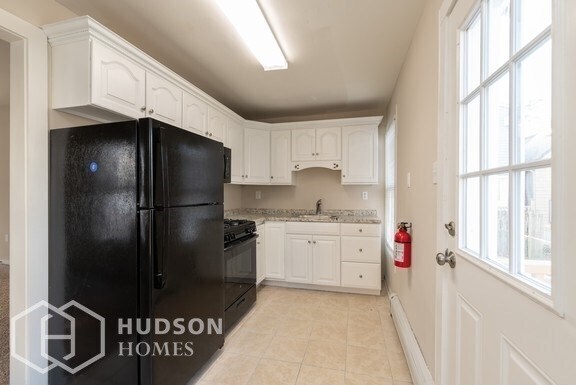 Building Photo - NOW AVAILABLE! - 25 Morris Ave Unit 1, Mou...