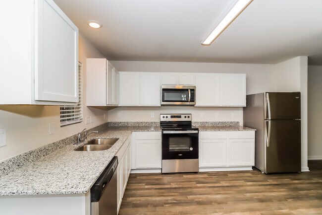 Foto del edificio - 212 Grassy Meadow Ln, Statesville, NC