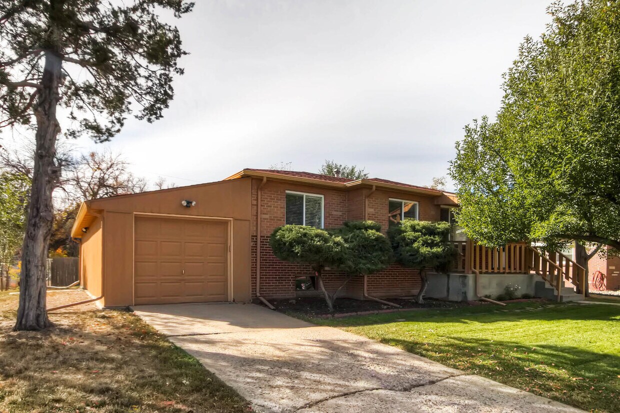 5930 W 5th Ave, Lakewood, CO 80226 House Rental in Lakewood, CO