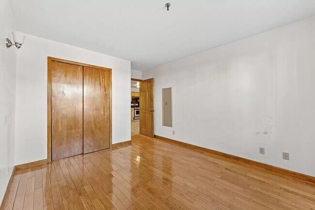 Foto del edificio - 245 Harman St