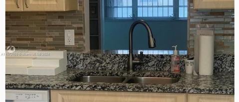 Foto del edificio - 232 NE 12th Ave