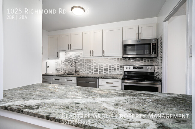 Photo du bâtiment - Radiant Richmond--Penthouse Luxury with Am...