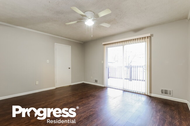 Building Photo - 1102 Tamarack Trail