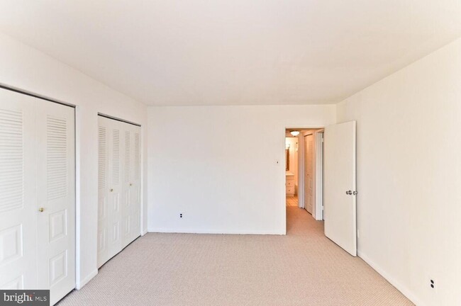 Photo - 10127 Prince Pl Apartment