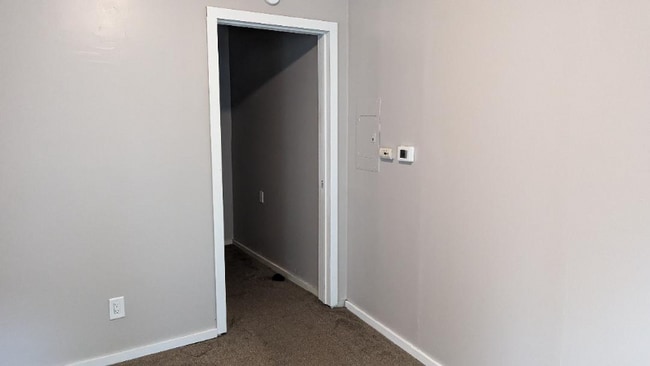 Foto del edificio - 1221 Gratiot Ave