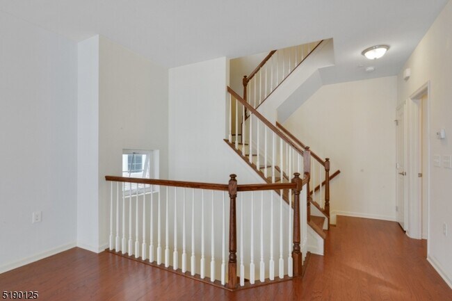 Foto del edificio - 306 Waterview Ct
