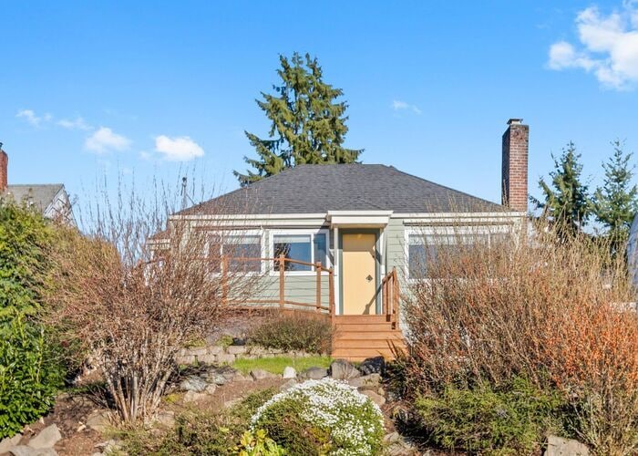 Foto principal - Sweet Arbor Heights Cape Cod Nest with VIEWS