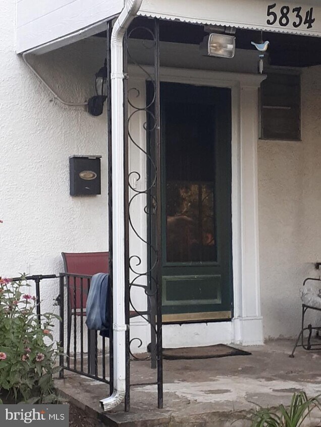 Primary Photo - 5834 Jonquil Ave