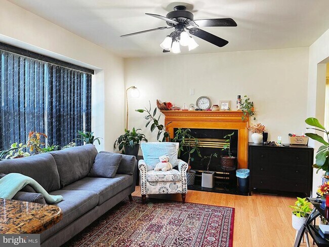 Foto del edificio - 6501 Coventry Way